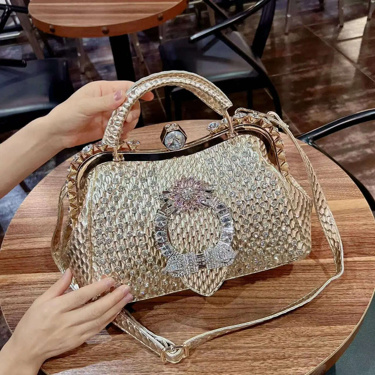 KIMLUD, 2023 New Luxury Fashion Diamonds Women's Handbags Leather Design Clip Rhinestone Bag Portable Tote Shoulder Messenger Bags, Gold 2, KIMLUD Womens Clothes