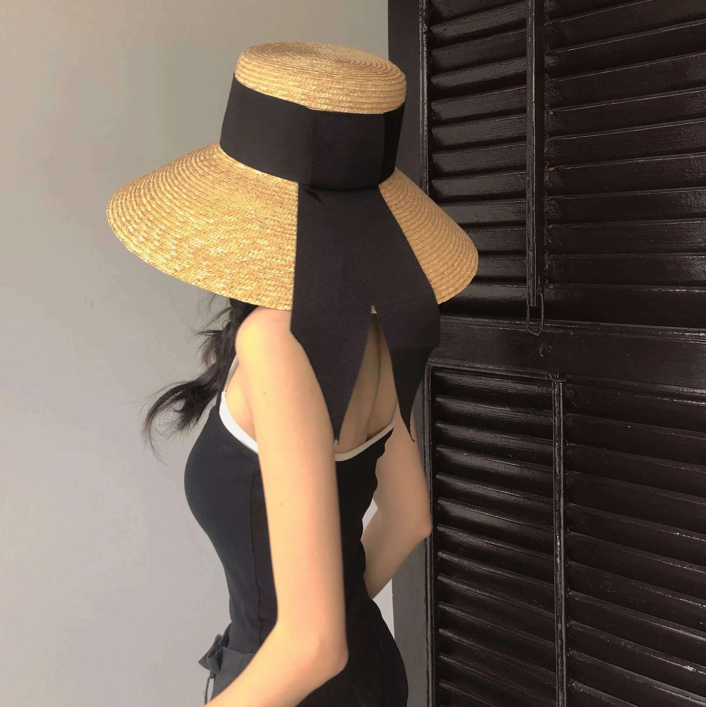 2026 Summer Seaside Big Brim Straw Hat Women's Vacation Beach Sun Hats Bow Ribbon Wide Brim Wheat Straw Flat Top Boater Hat
