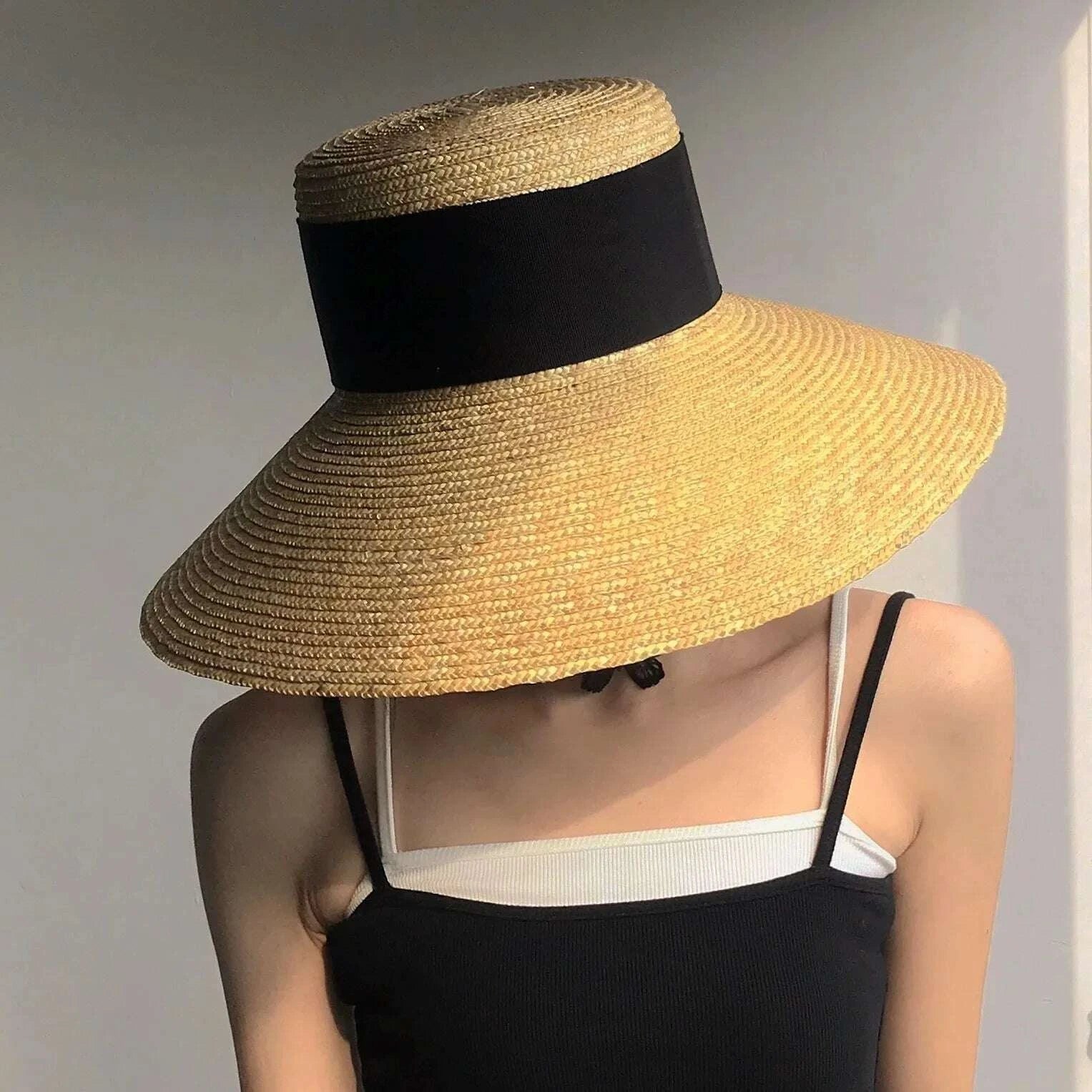 2026 Summer Seaside Big Brim Straw Hat Women's Vacation Beach Sun Hats Bow Ribbon Wide Brim Wheat Straw Flat Top Boater Hat