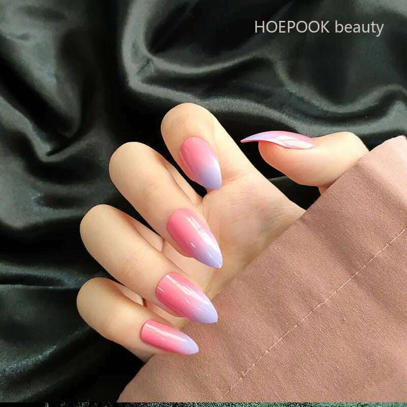 24pcs Light Green Stripe Gradient Wearing Fake Nails Seamless Removable Full Cover Long False Nails Press On Nails With Designs - KIMLUD