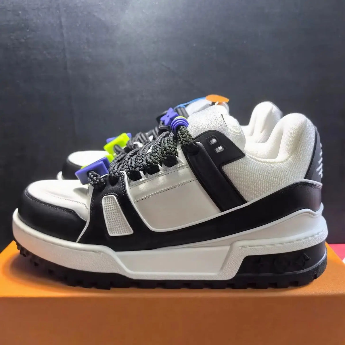 Sneakers – Color Block – Platform Sneakers – Black White | KIMLUD