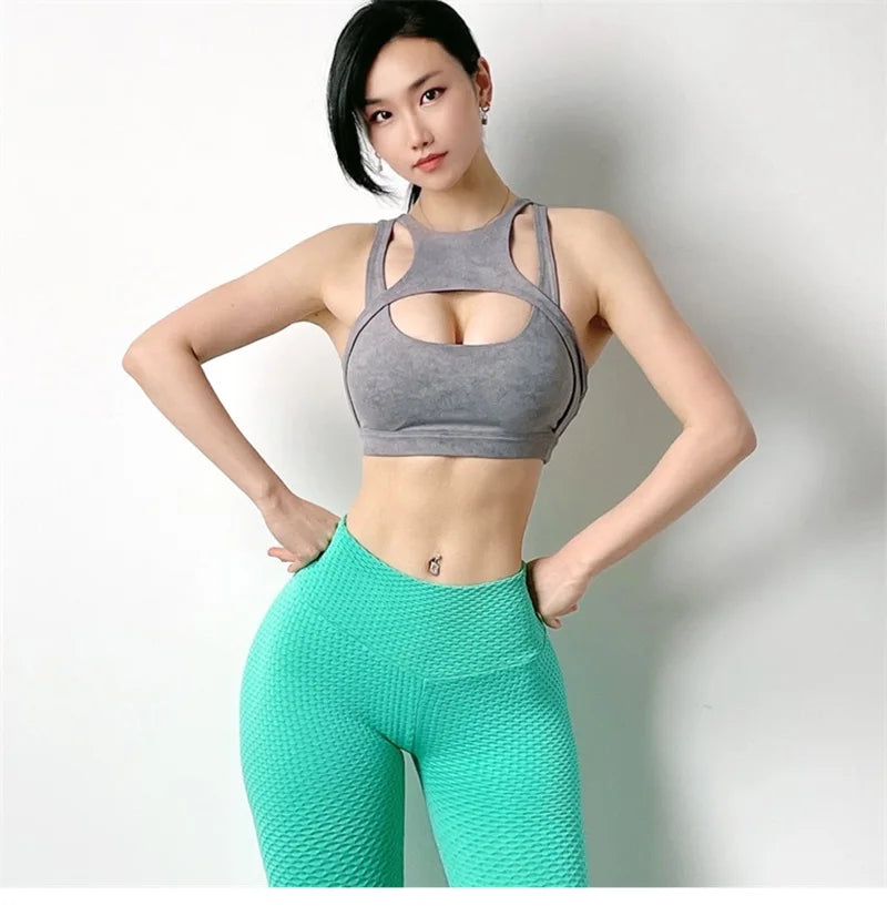 Knit Cloud Hide Sports Bra Crop Top With Pads — White | KIMLUD