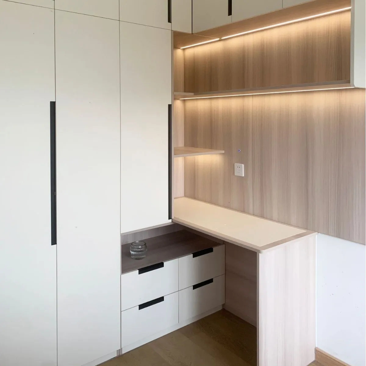 Modern Wood Wardrobe Set With High-Gloss Panels — White | KIMLUD