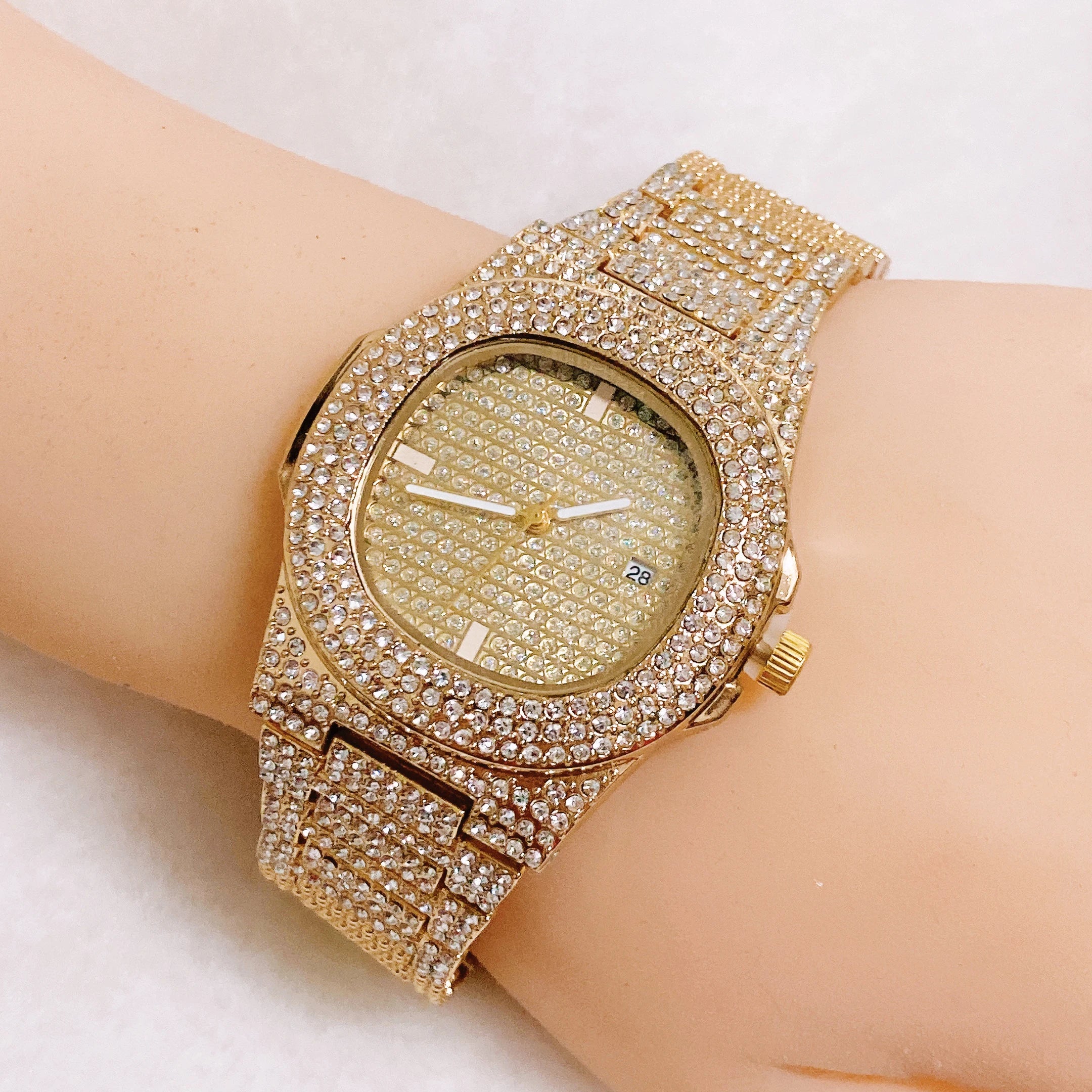 Latest Popular Fashion Gold Plated Bangle Bracelet Watch Wedding Party Gift Birthday Bridal Wristwatch
