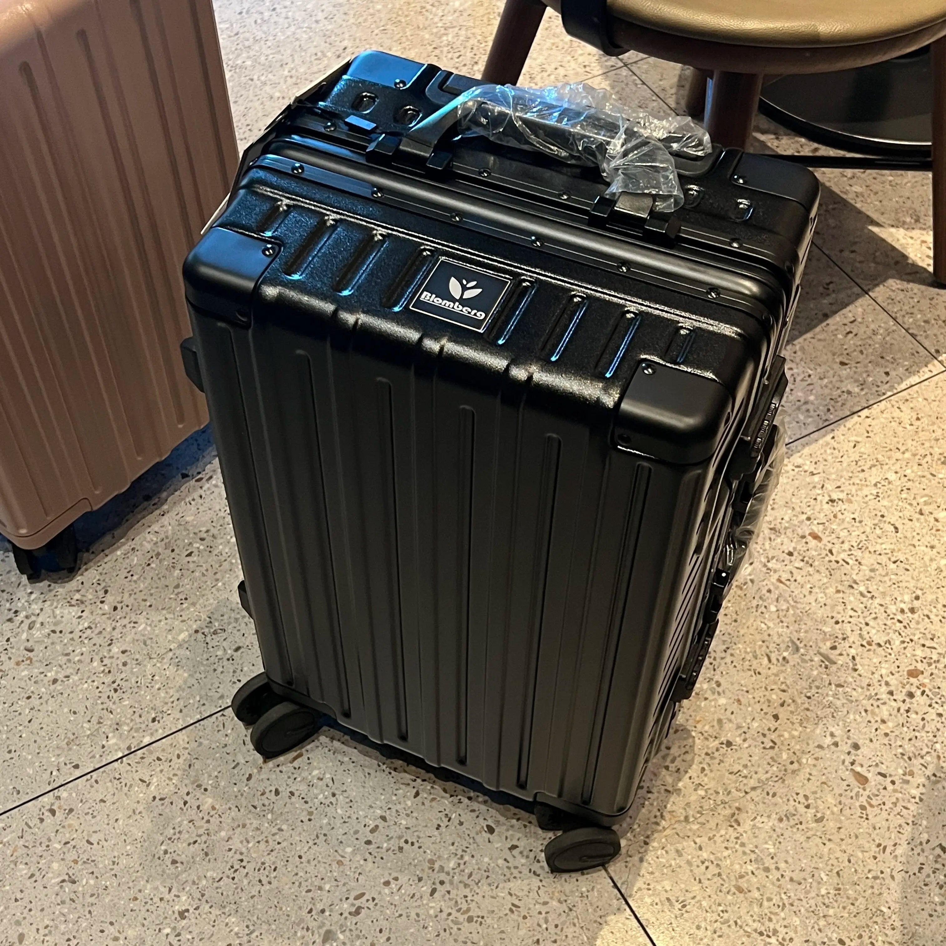 Premium Aluminum Solid Carry-On Case — Rose Gold | KIMLUD