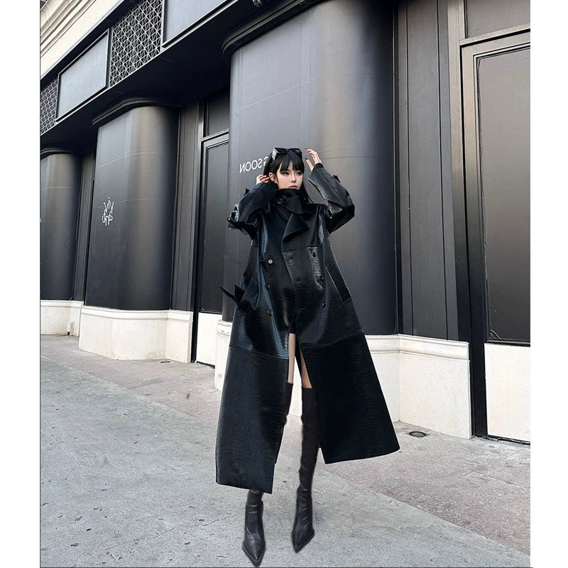 Retro Fancy Black Textured Windbreaker for Women 2025 Winter New High Neck Temperament Waist-Controlled Long Fur Coat