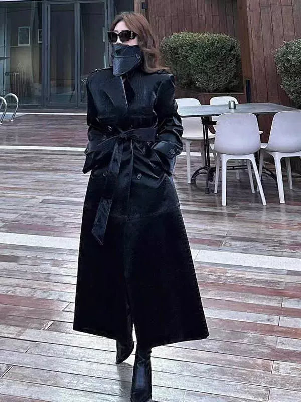 Yujie Cool and Chic Crocodile Pattern Patent Leather PU Leather Coat Outerwear Women Autumn New High-Grade Mid-Length Waist Hugging Trench coat