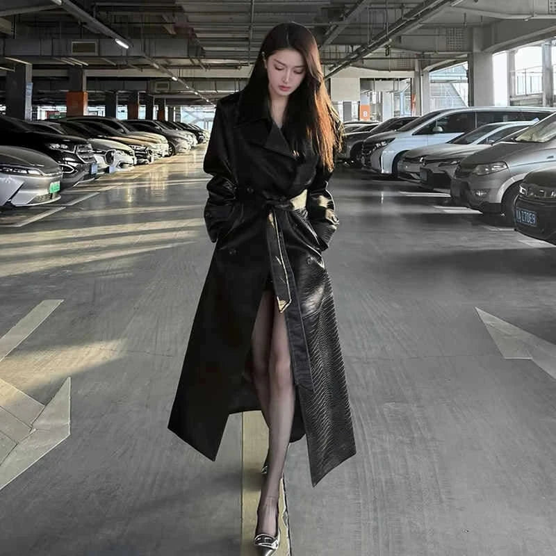 yujie-cool-and-chic-crocodile-pattern-patent-leather-pu-leather-coat-outerwear-women-autumn-new-high-grade-mid-length-waist-hugging-trench coatkimlud-womens-fashion-34608750