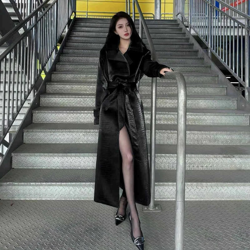 yujie-cool-and-chic-crocodile-pattern-patent-leather-pu-leather-coat-outerwear-women-autumn-new-high-grade-mid-length-waist-hugging-trench coatkimlud-womens-fashion-34608749