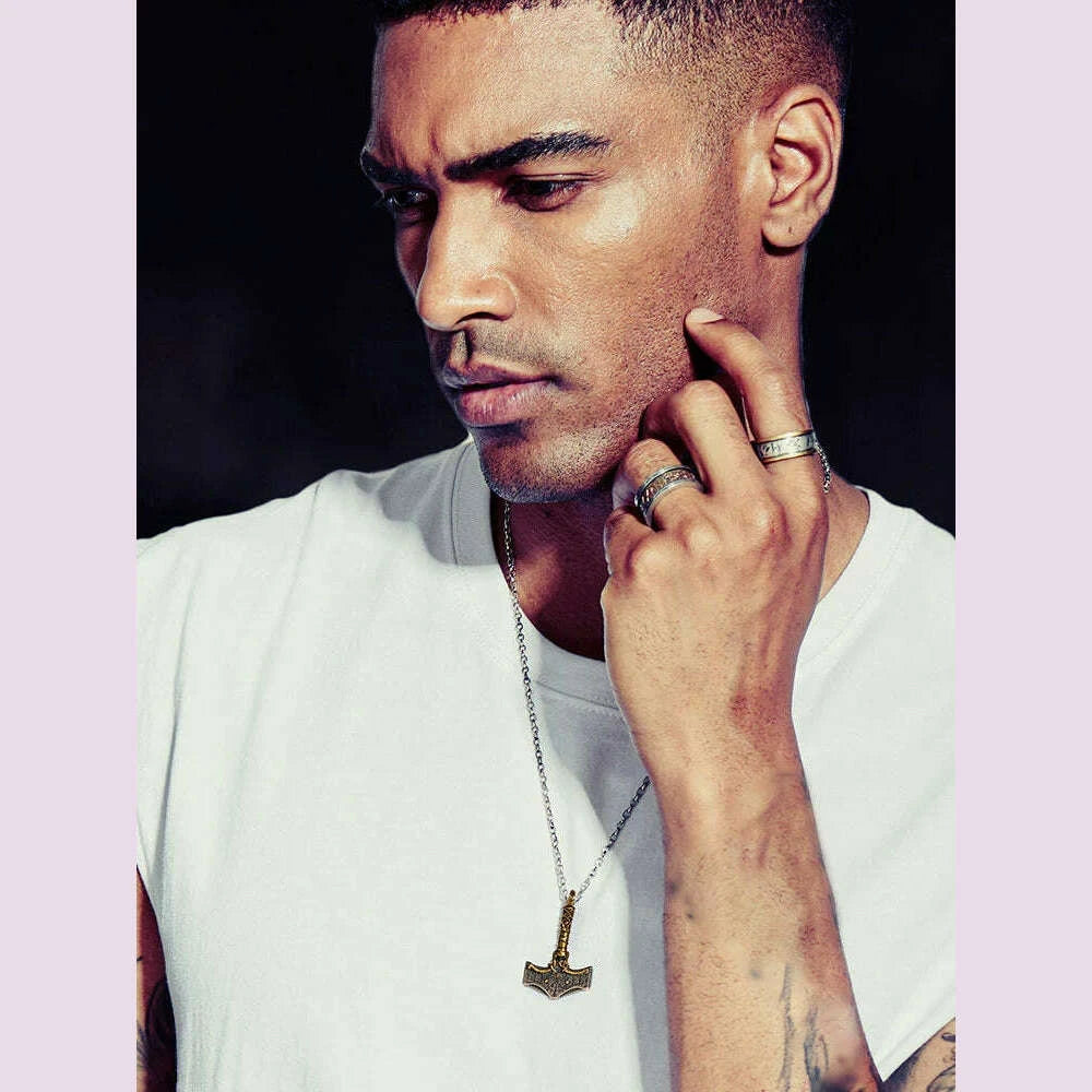 trendy-mens-scandinavian-carved-quake-silver-single-necklacekimlud-womens-fashion-34627562