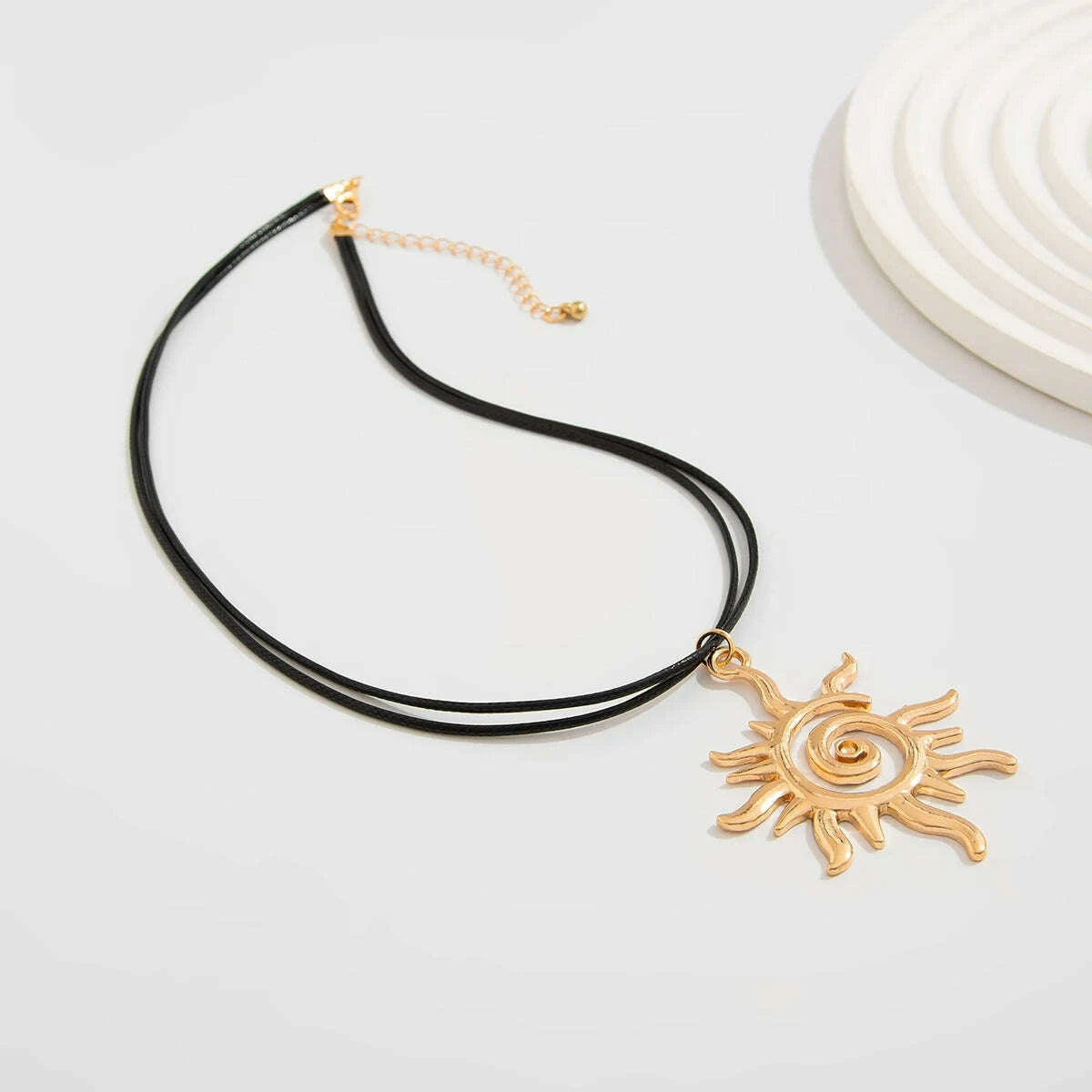 shixin-vintage-spiral-sun-flower-pendant-necklace-for-women-bohemia-adjustable-leather-choker-necklace-fashion-neck-jewelry-2025-kimlud-kimlud-33914380
