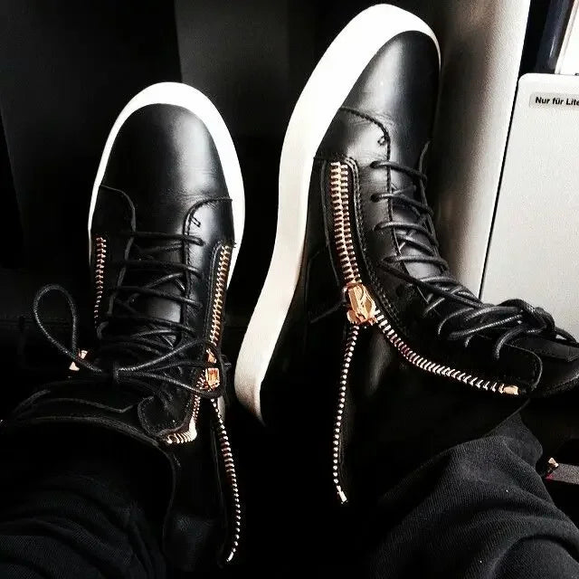 Celebrity Fashion Stars Men Vulcanize Shoes Men Spring Autumn Black PlatformSneakers Lace-up High Top Kanye Shoes Side Zipper