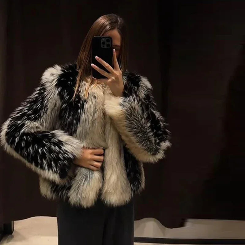 Stylish Contrast Faux Fur Women Coat Elegant O-neck Single Breasted Full Sleeve Female Coats 2025 Winter Chic Lady Jacket
