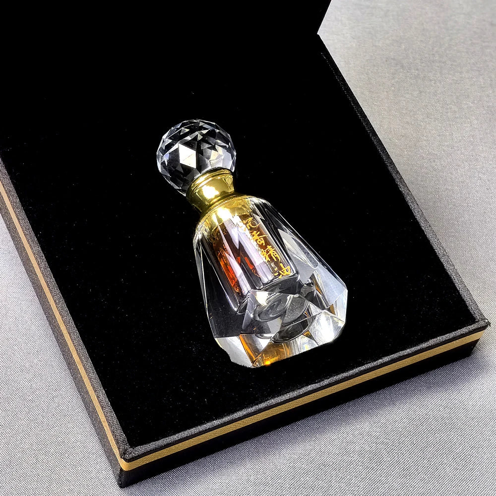 Natural Kyara Agarwood Essential Oil — Amber | KIMLUD