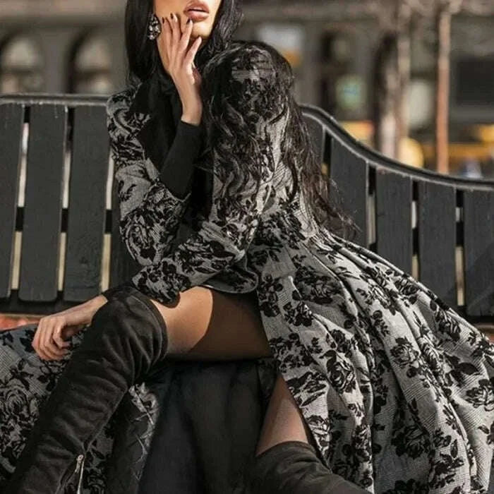 ladies-autumn-and-winter-new-lace-patchwork-vintage-long-v-neck-trench-coat,solid-color-print-big-swing-trench-coat-for-womenkimludkimlud-35561448