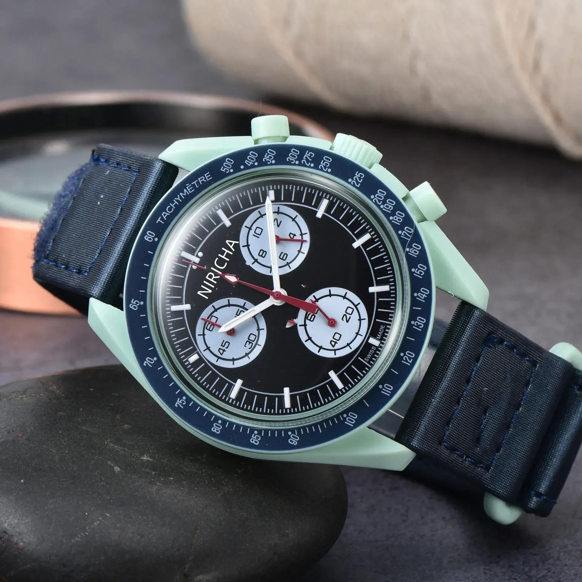 Stylish 2025 Moon Landing Commemorative Watch - Six-Hand Quartz Chronograph for Space Enthusiasts