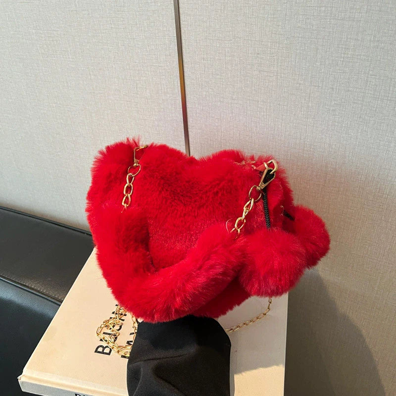 Large Capacity Fur Handbag Heart Shape Ladies Shoulder Bag Fashionable Cute Soft Zipper Closure Interior Phone Pocket