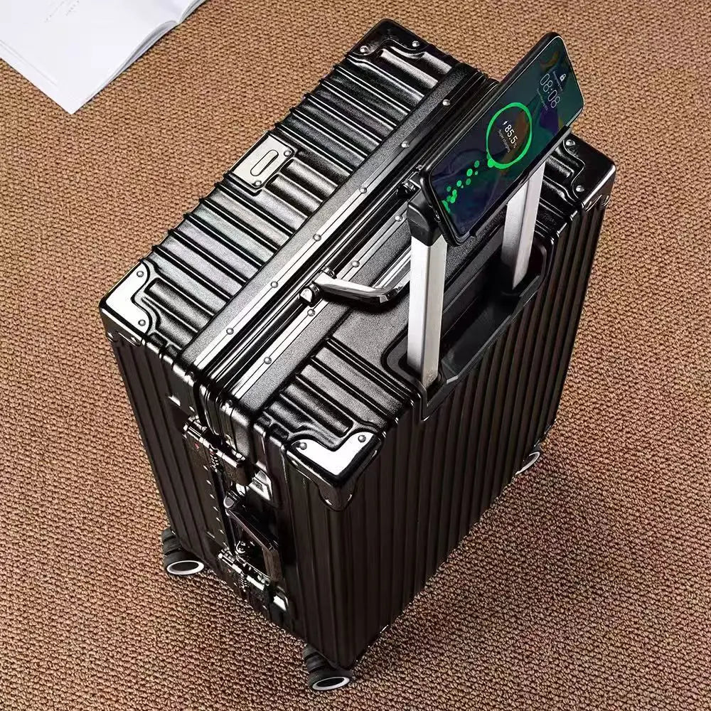 Aluminum Frame Suitcase — Green | KIMLUD