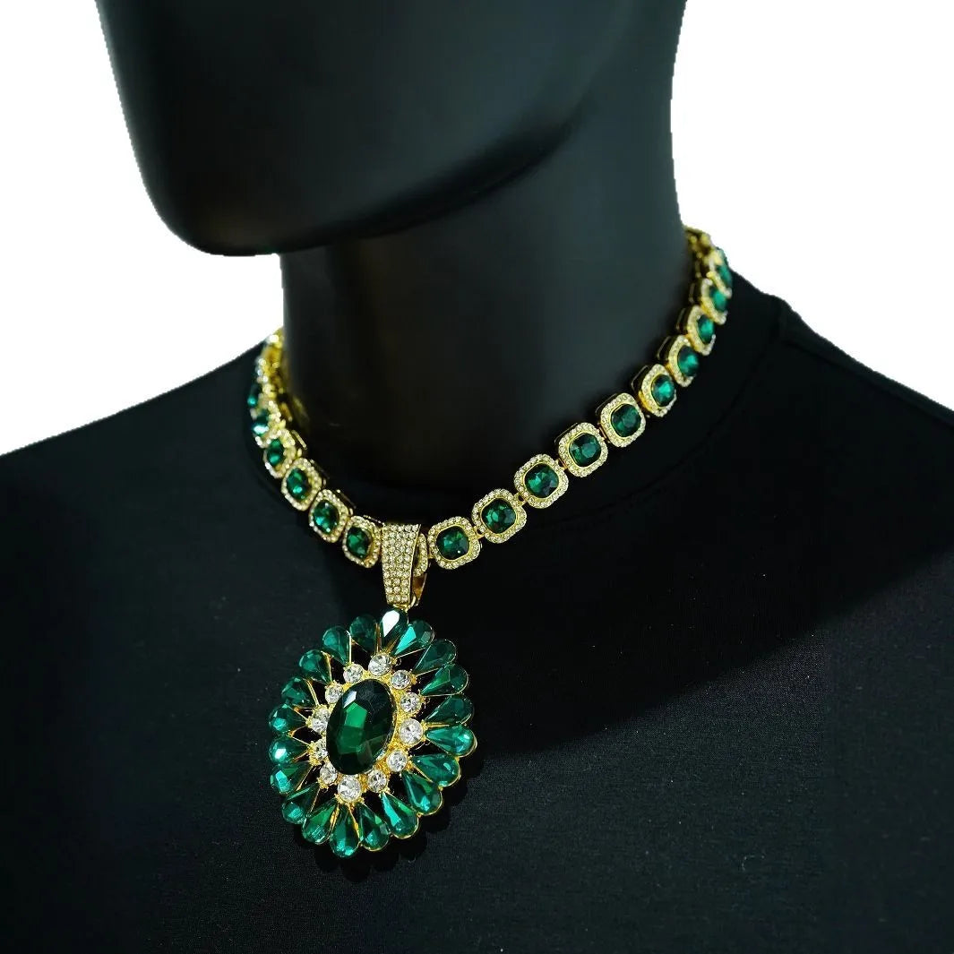 Metal Gothic Vintage Pendant Necklace — Silver | KIMLUD
