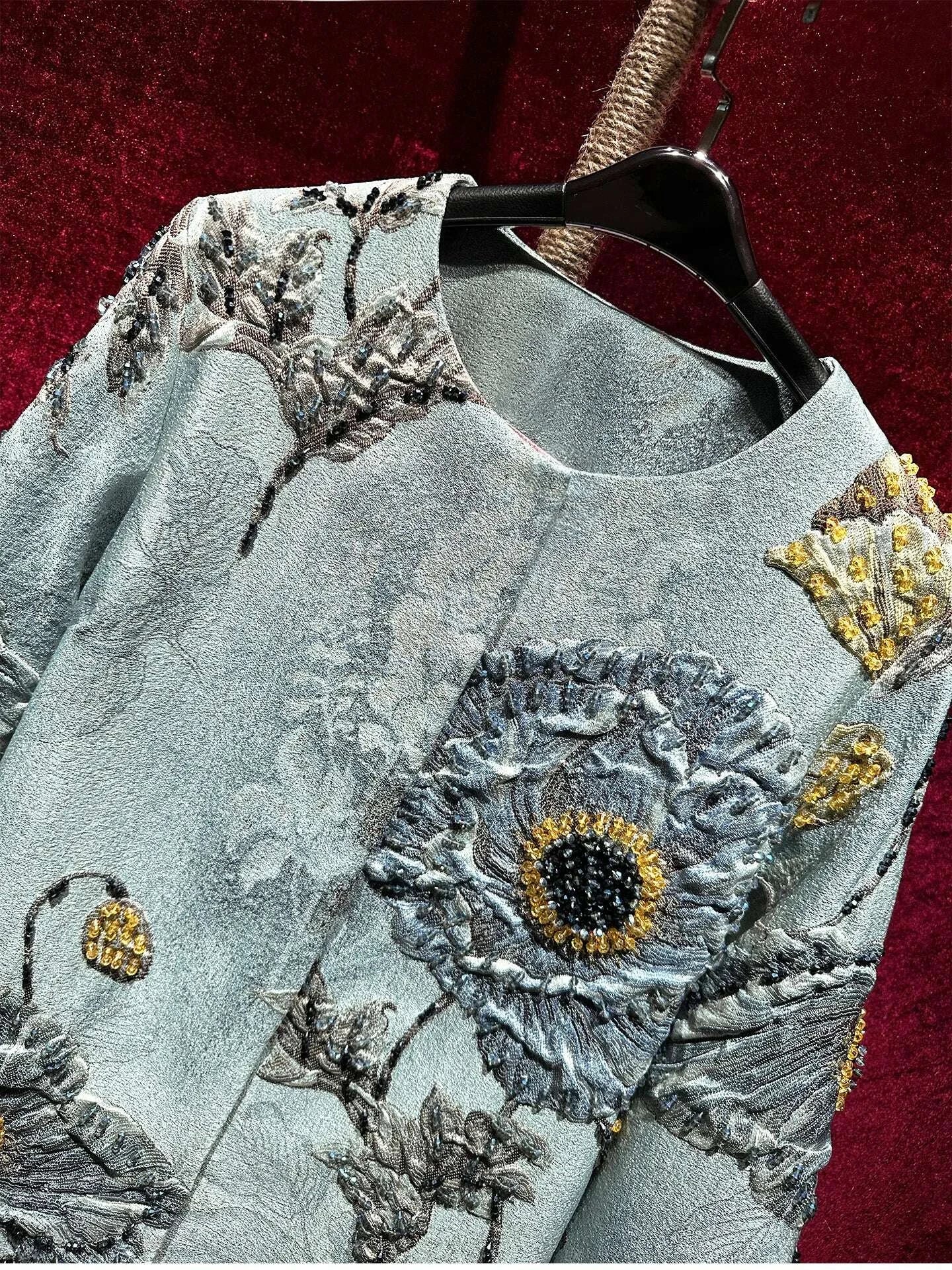 2025-luxury-girls-vintage-embroidery-jacket-women-floral-beading-long-coat-wide-waisted-o-neck-outwear-trench-23-sleeveskimludkimlud-35561367