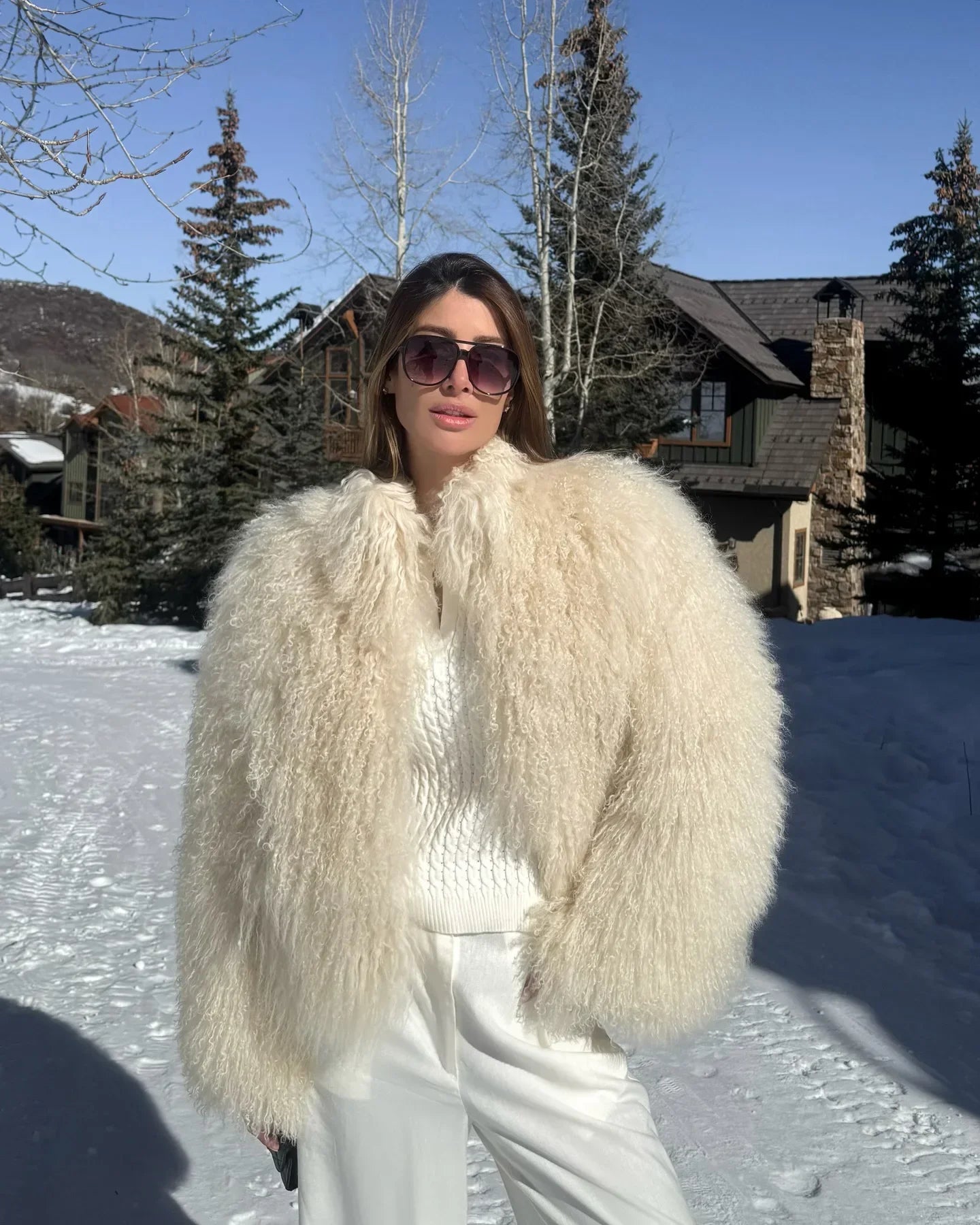 Casual Creamy-white Thick Faux Fur Short Coat Women Long Sleeve Turn Down Collar Warm Soft Jacket Female Winter Daily Outerwear