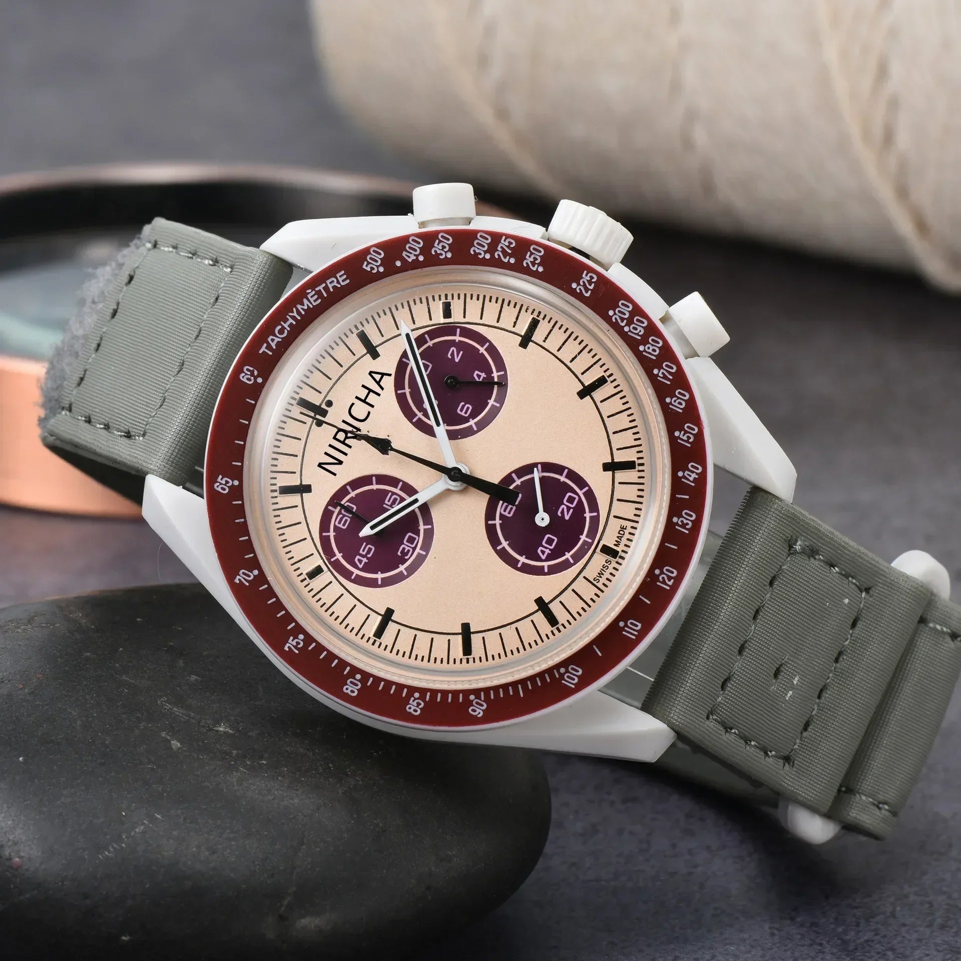 Stylish 2025 Moon Landing Commemorative Watch - Six-Hand Quartz Chronograph for Space Enthusiasts