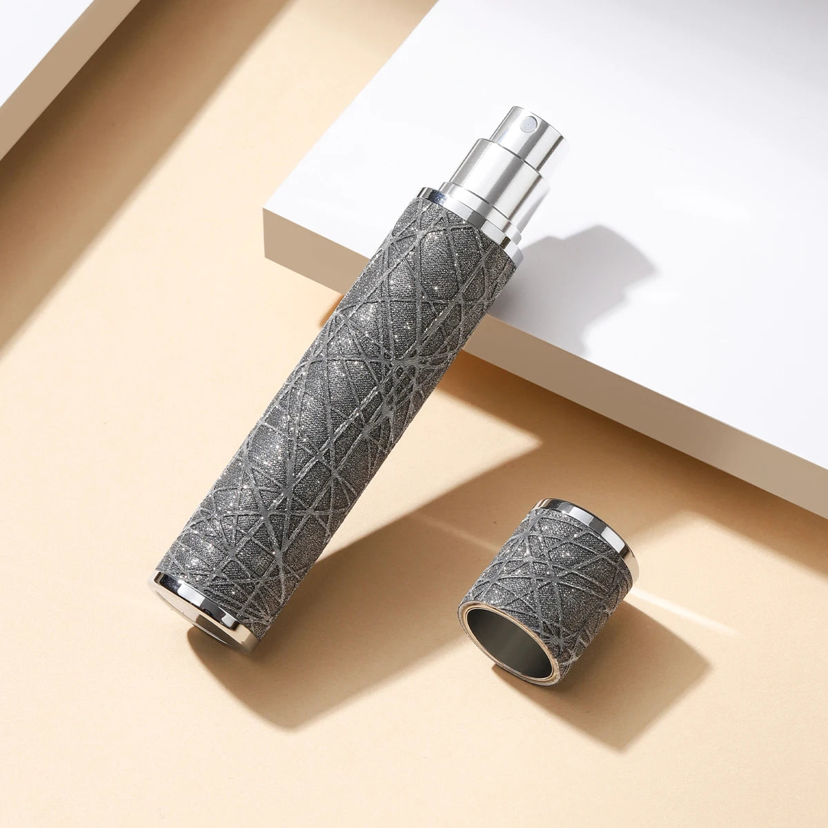 5ml Leather Perfume Atomizer Portable Liquid Cosmetics Containers Traveling Mini Perfume Refillable Bottles Empty Spray