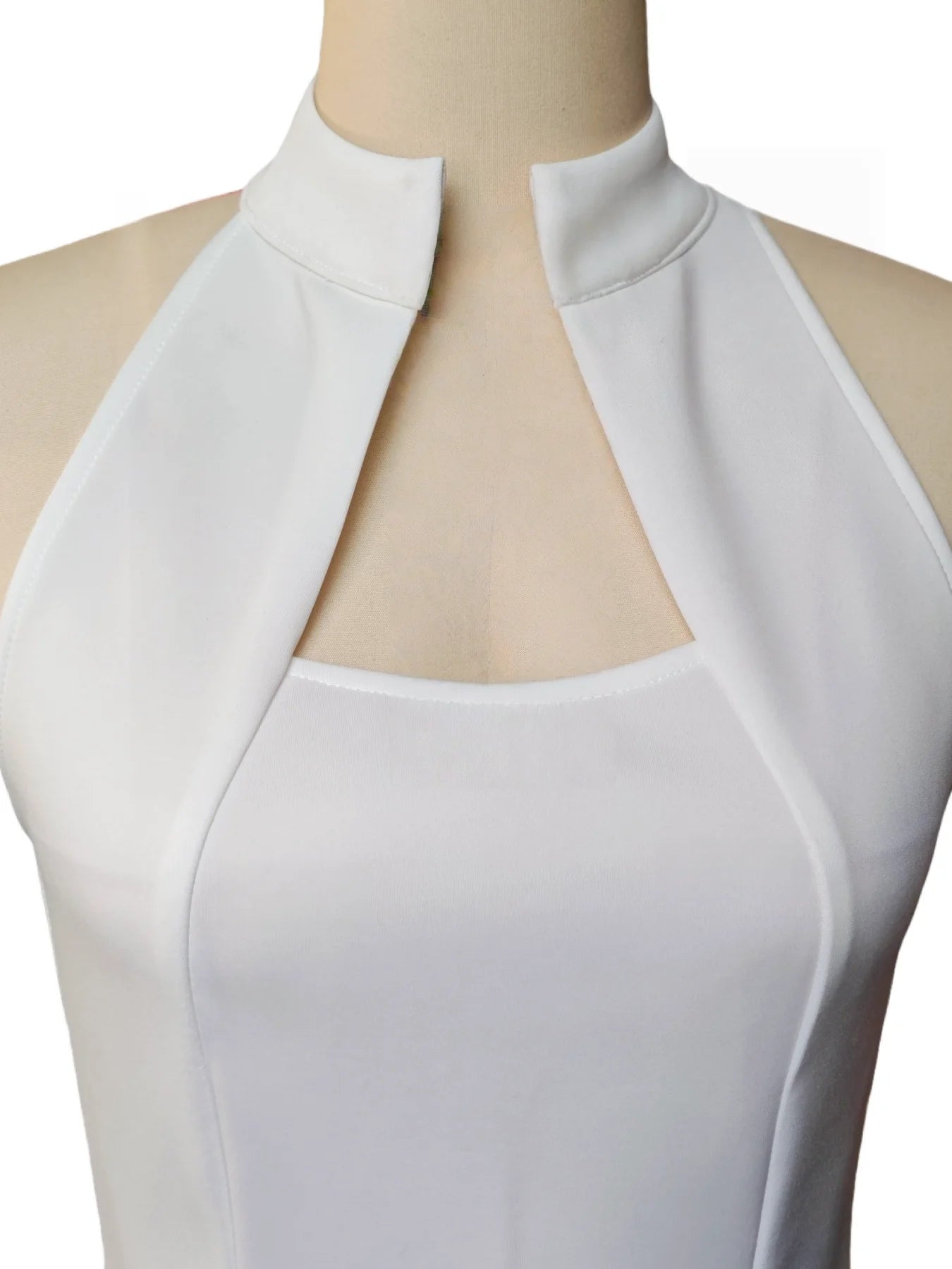 Sculpted Crepe Gown Stand Collar Sleeveless Knee-Length Modern Silhouette — White | KIMLUD