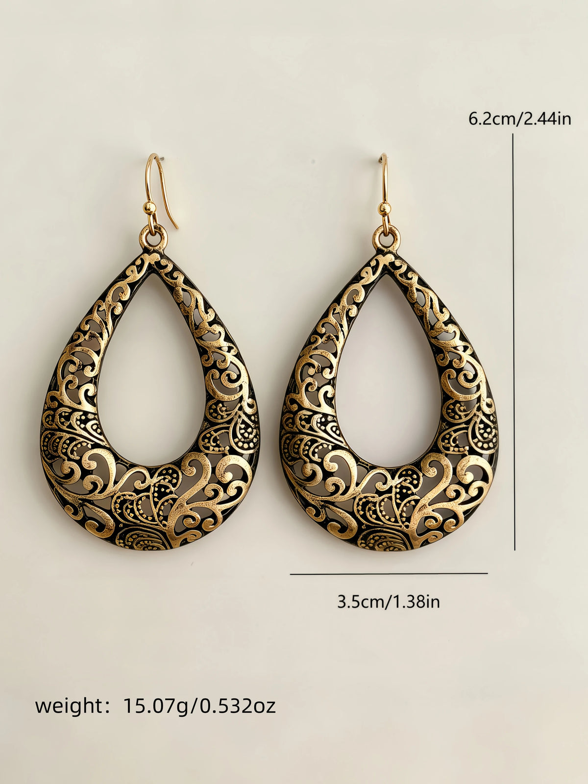Fashionable Ladies' Earrings Vintage Craft Hollow Carved Tear-drop Shaped Earrings