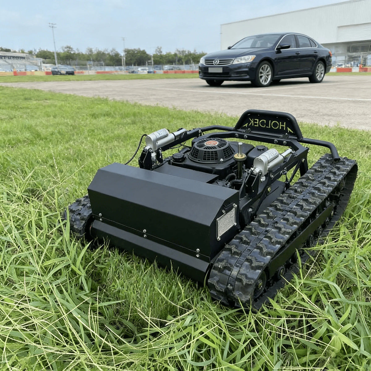 Remote-Controlled Lawn Mower – Petrol Powered – 90cm Cutting Width | KIMLUD