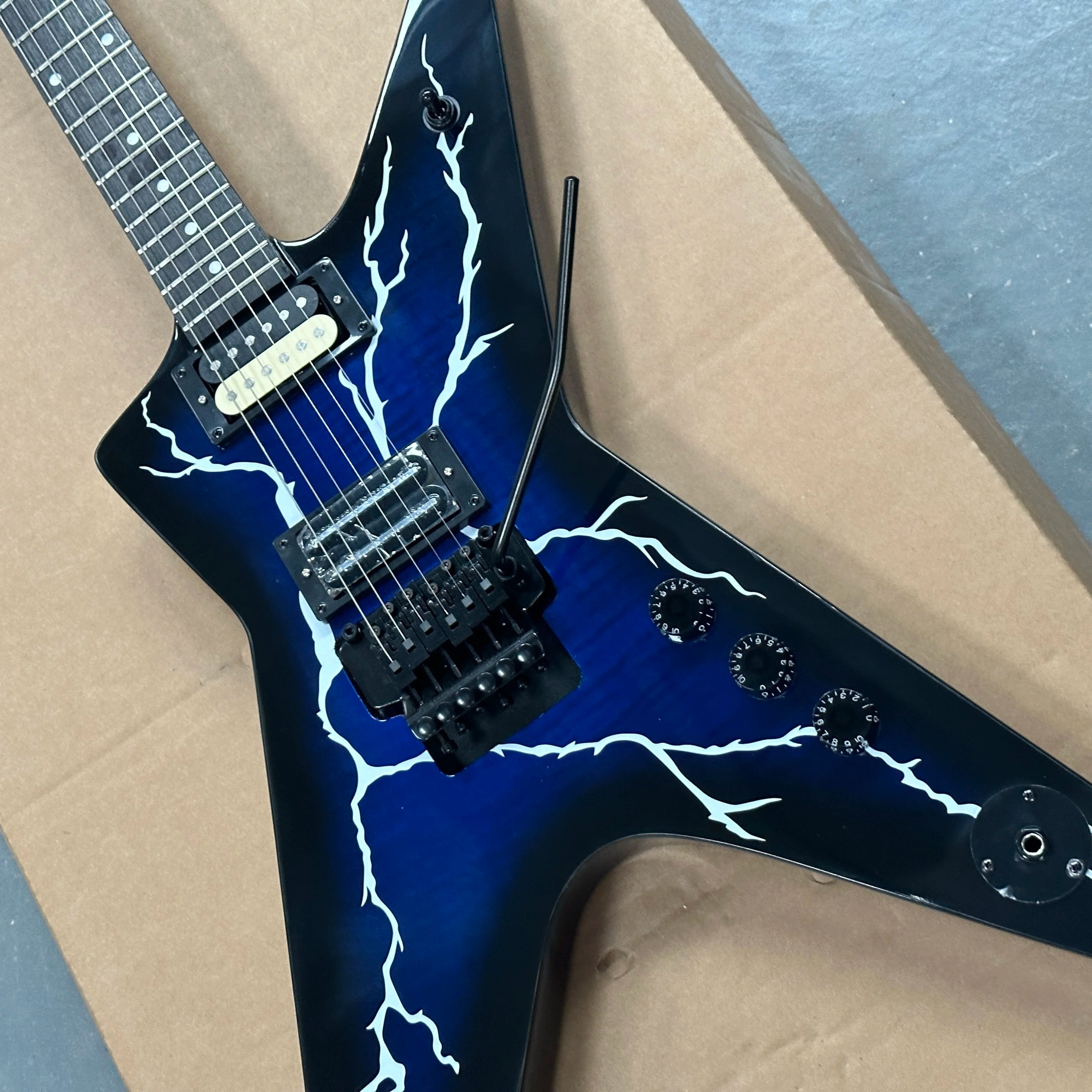Dimebag-Inspired Electric Guitar Lightning Finish — Electric Blue | KIMLUD