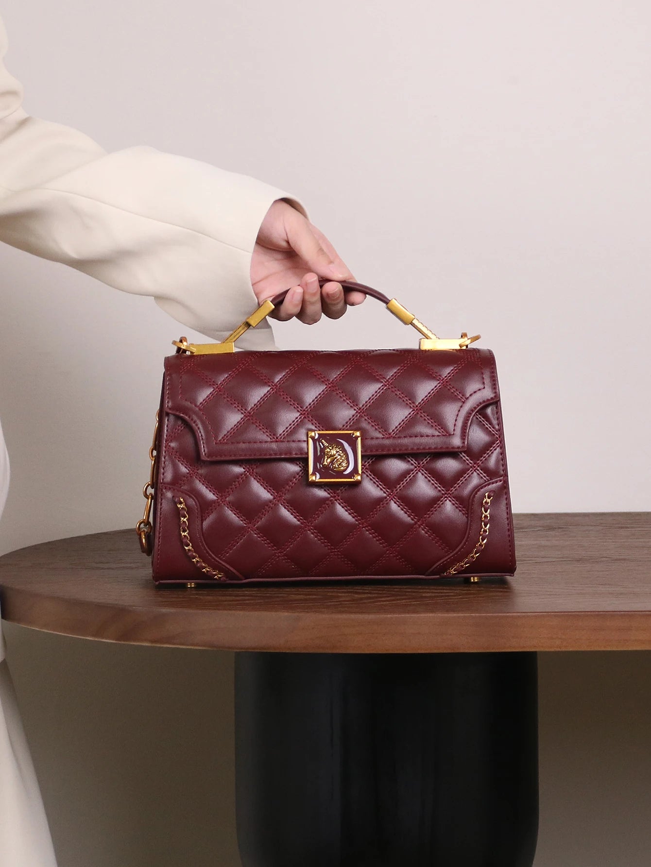 Structured Leather Rhombic Handbag — Black | KIMLUD