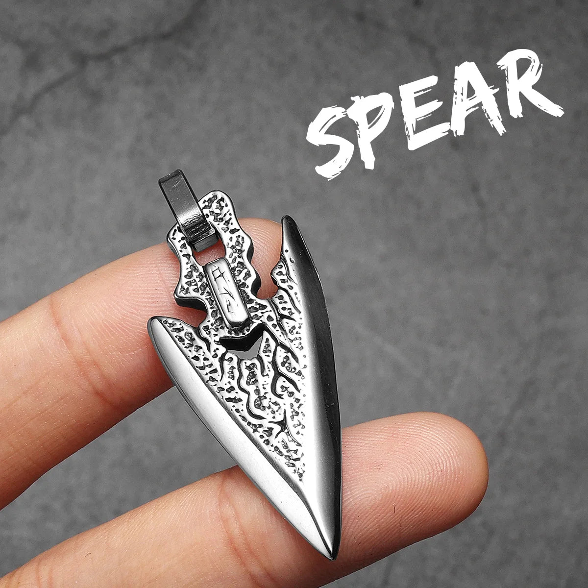 Retro Spear Arrow Carving Men Necklaces With Pendant Stainless Steel Jewelry For Male Women Punk Accessories Gifts Wholesale
