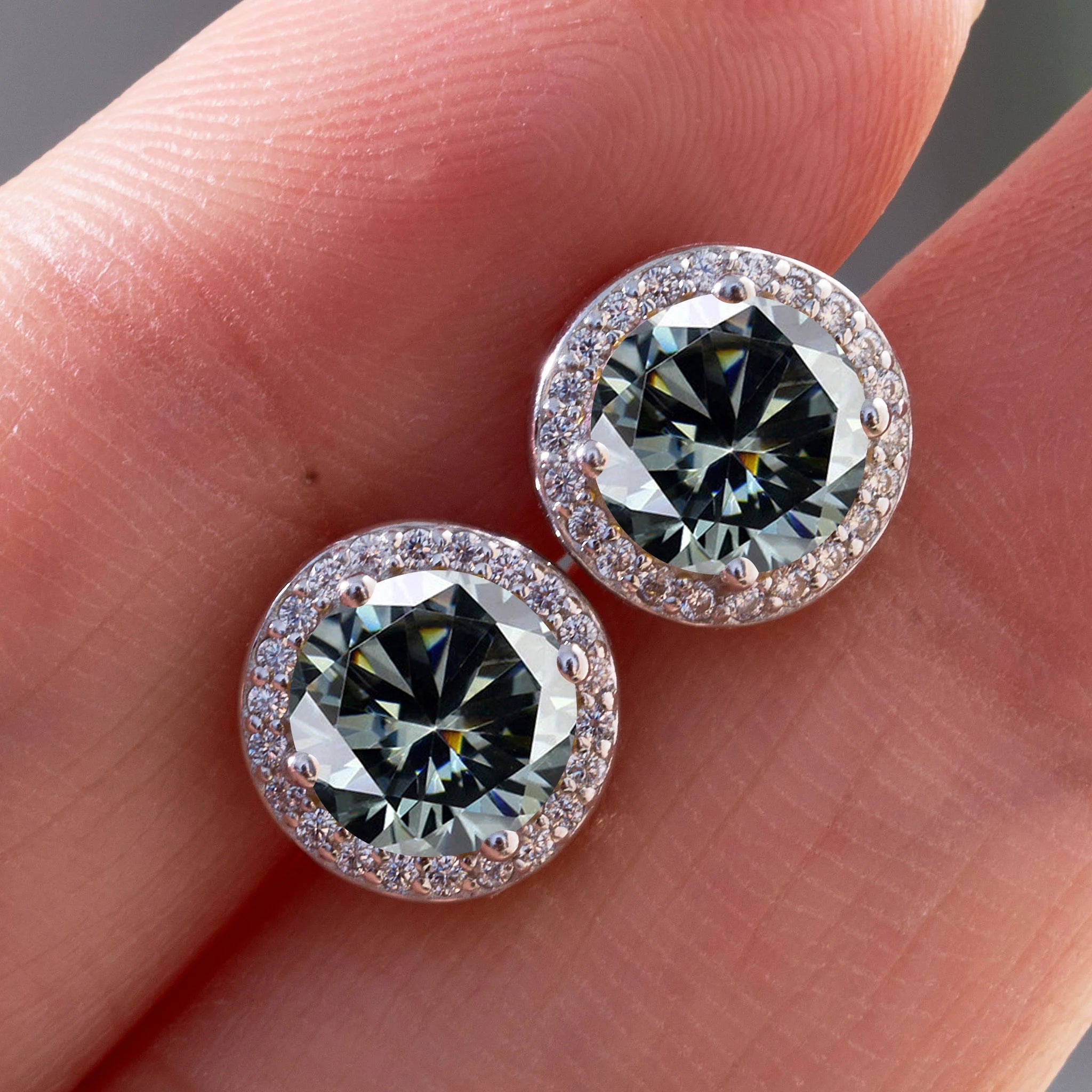Sterling Silver Moissanite Round Stud Earrings 1.0ct Total — Colorless | KIMLUD