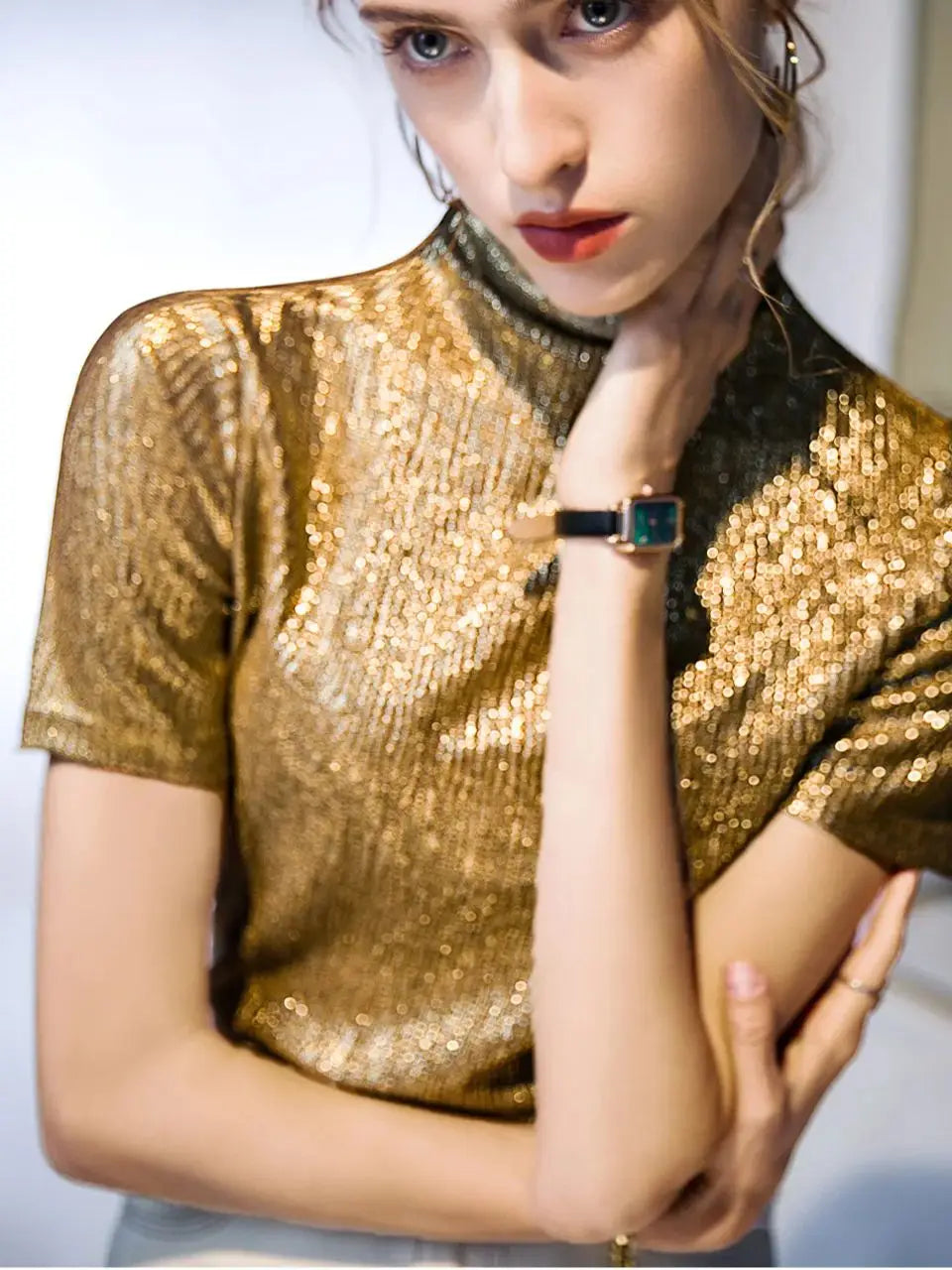 Turtleneck Short Sleeve Top – Shiny Fabric – Blended Knit – Slim | KIMLUD