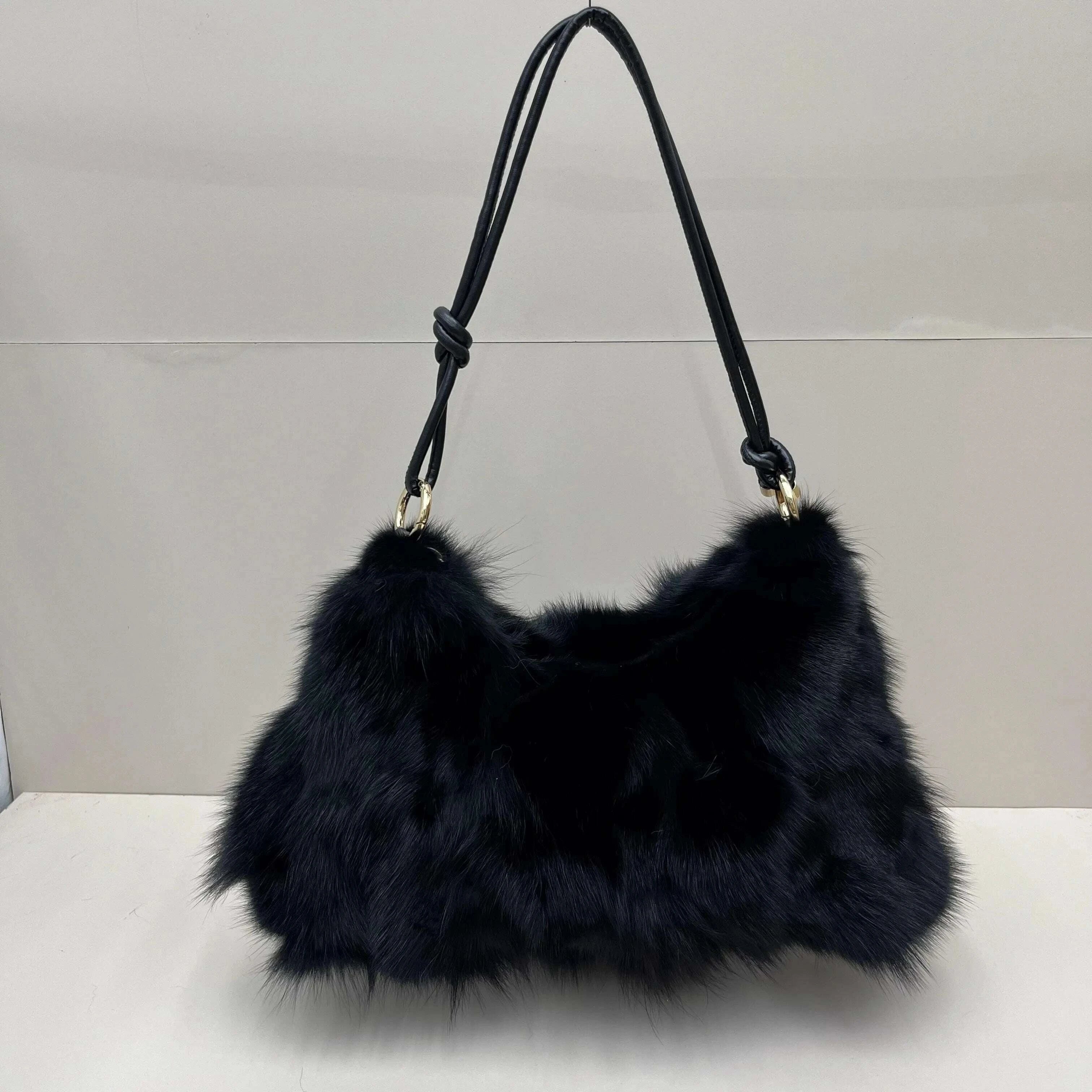 winter-fox-fur-bag-womens-bag-fashion-handbag-ladies-bags-purses-women-shoulder-bag-real-silver-fox-fur-messenger-bagskimludkimlud-35556462