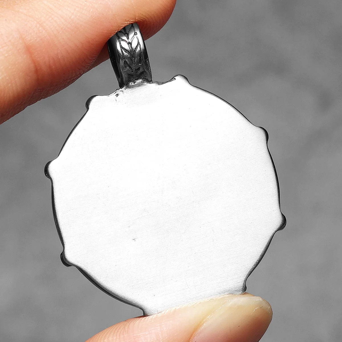 Viking Retro Shield Men Necklaces With Pendant Stainless Steel Jewelry For Male Women Punk Hip Hop Accessories Gifts Wholesale