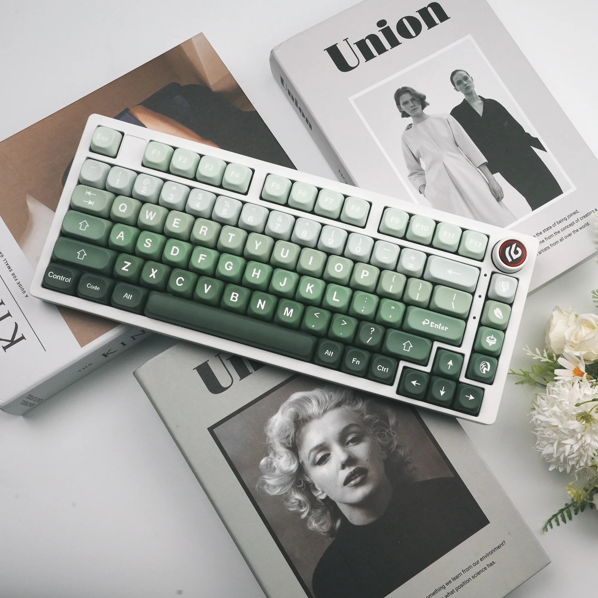 XVX Gradient Green MOA PBT Keycaps Custom Keyboard Keycaps 75 Percent Dye Sublimation Keycaps for Cherry MX Switches 132 Keys