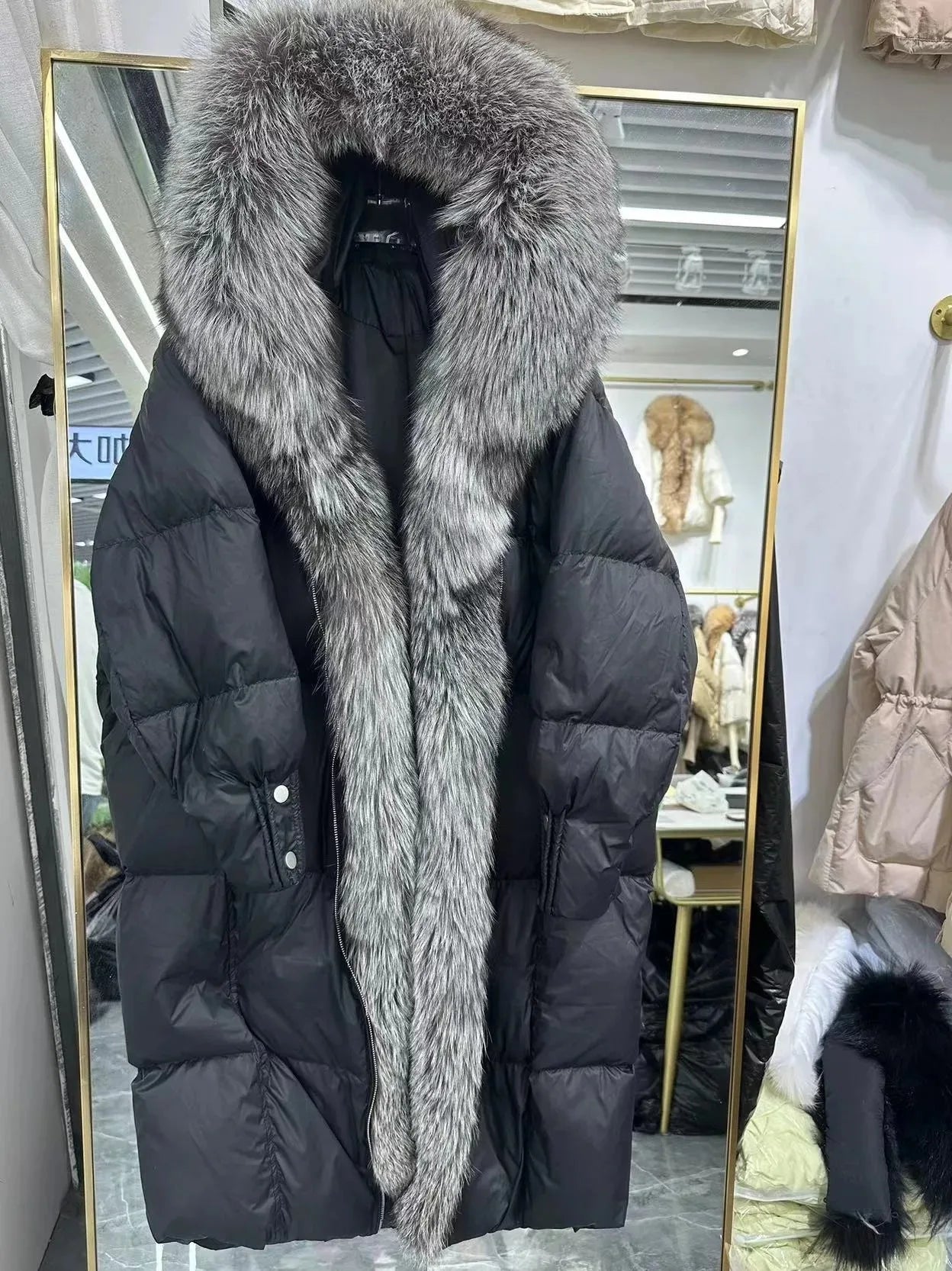 Hot Sales New Winter Long Goose Down Female Parka Fashion Thicken Warm Down Jacket with Large Real Fox Fur Collar Women Overcoat