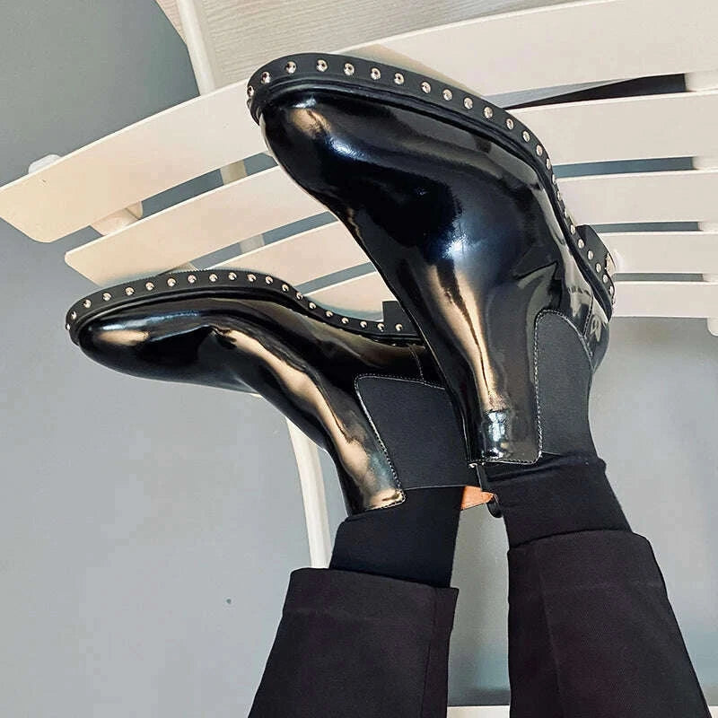 autumn-and-winter-new-cowhide-riveted-bottom-pointed-chelsea-boots-sleeve-elastic-belt-short-tube-large-flat-bottom-men39s-boots-kimlud-kimlud-33910794