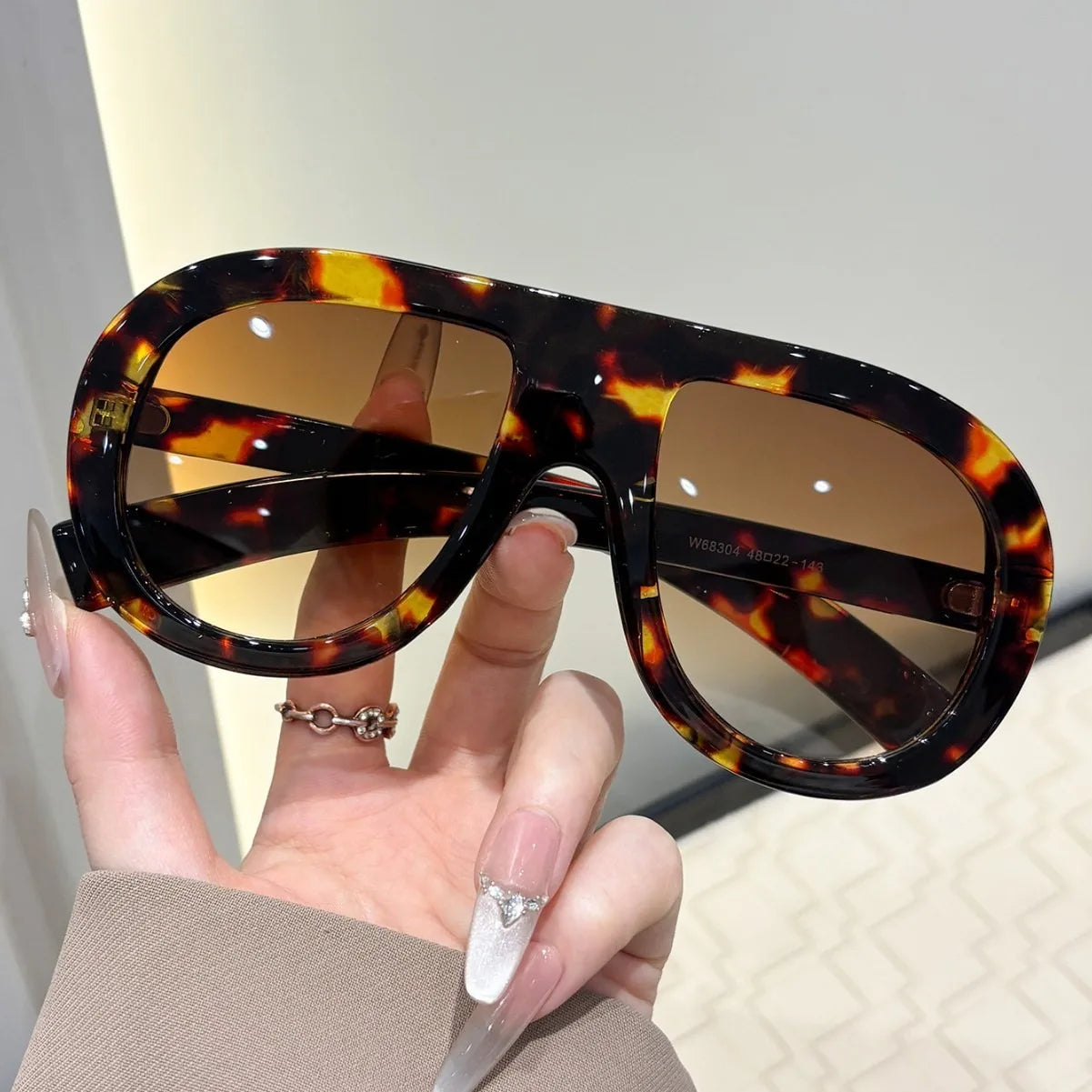 Sunglasses UV400 Retro Frog Frame Plastic Black | KIMLUD