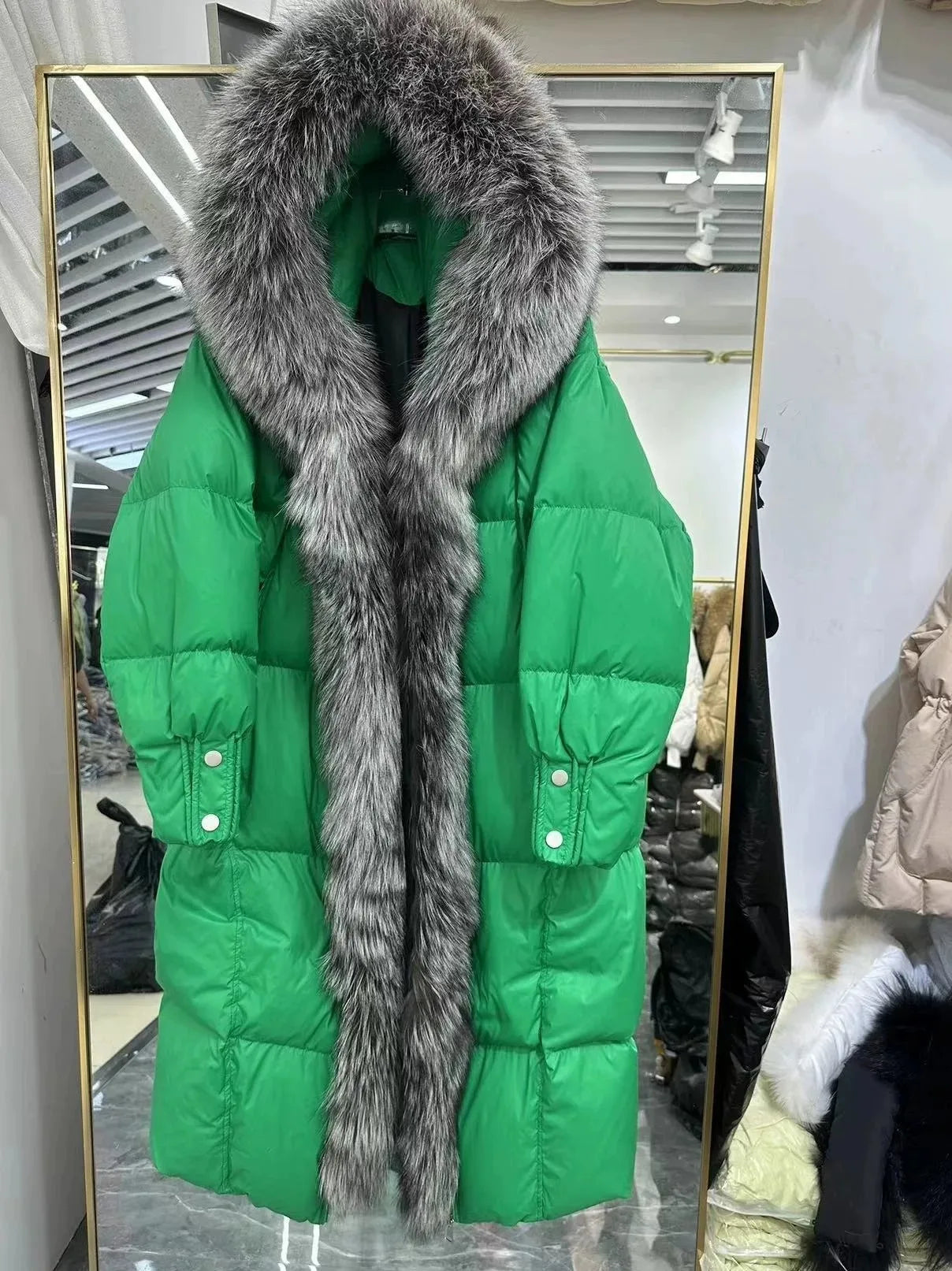 Hot Sales New Winter Long Goose Down Female Parka Fashion Thicken Warm Down Jacket with Large Real Fox Fur Collar Women Overcoat