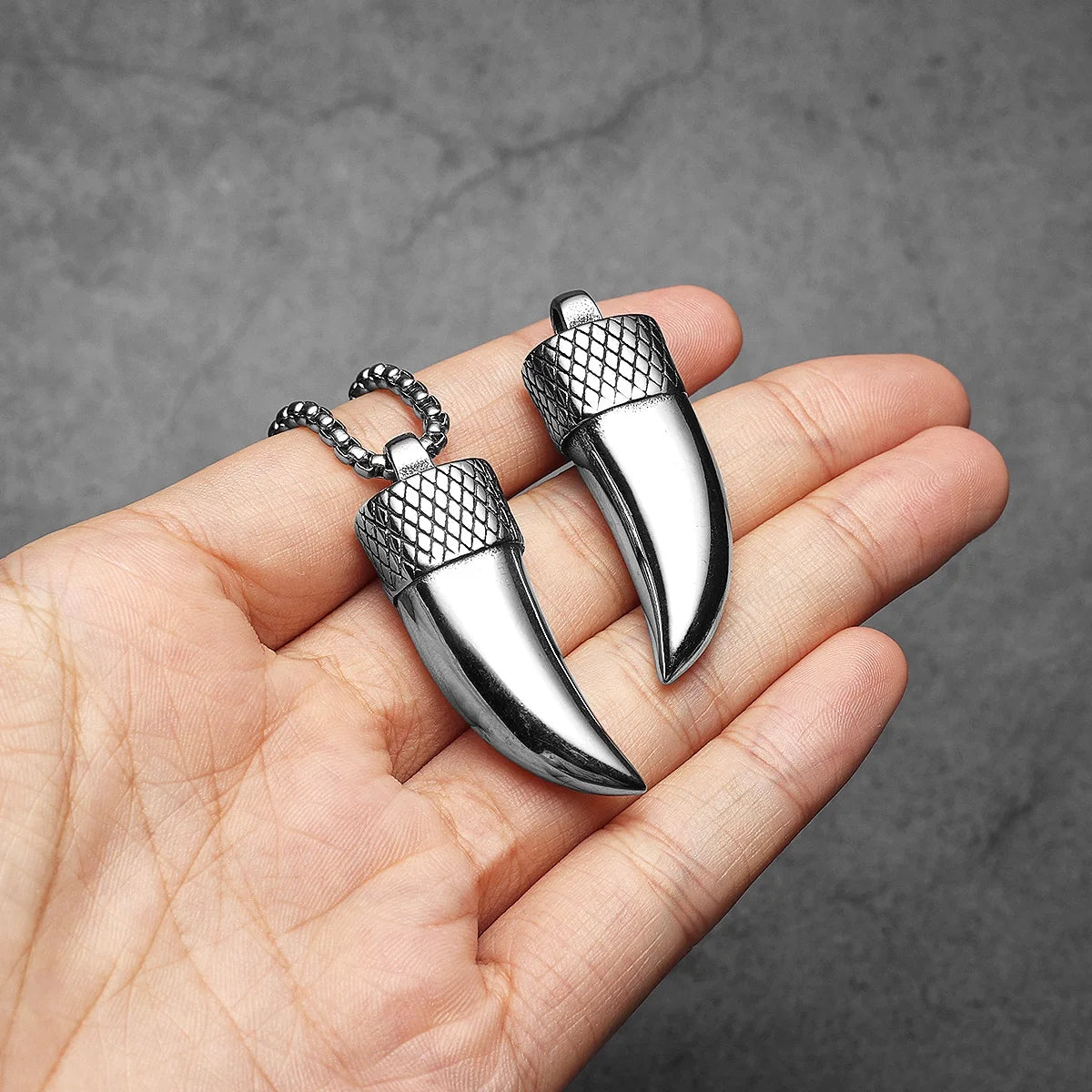 Ox Horn Amulet Men Necklaces With Pendant Stainless Steel Simple Jewelry For Male Women Punk Hip Hop Accessories Gifts Wholesale