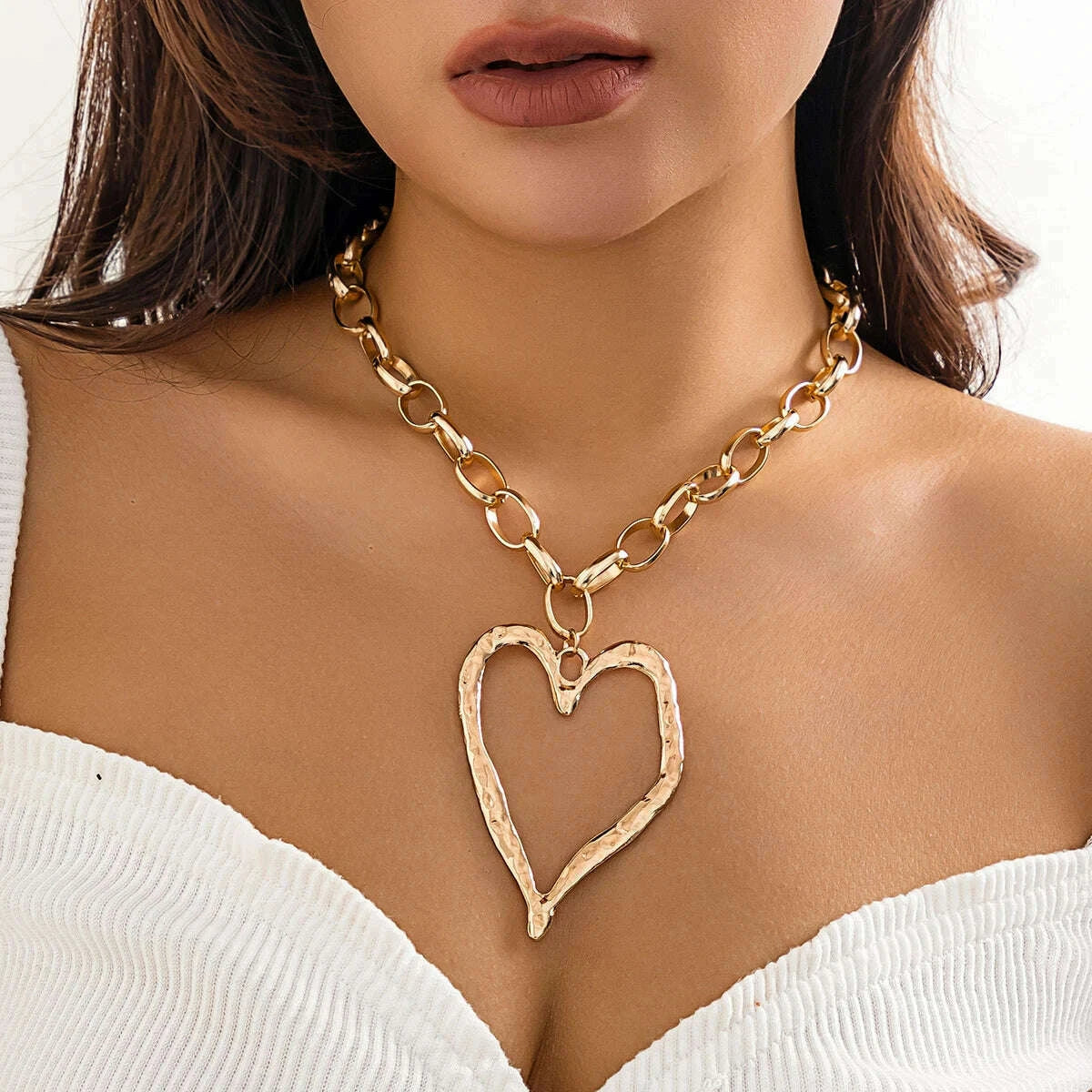 thick-chains-with-big-hollow-heart-pendant-necklaces-for-women-trendy-exaggerated-large-accessories-on-neck-2023-fashion-jewelry-kimlud-kimlud-33913563