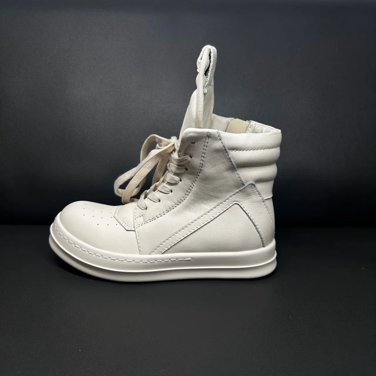 High Top Sneaker – ZIP Closure – Leather – Beige | KIMLUD