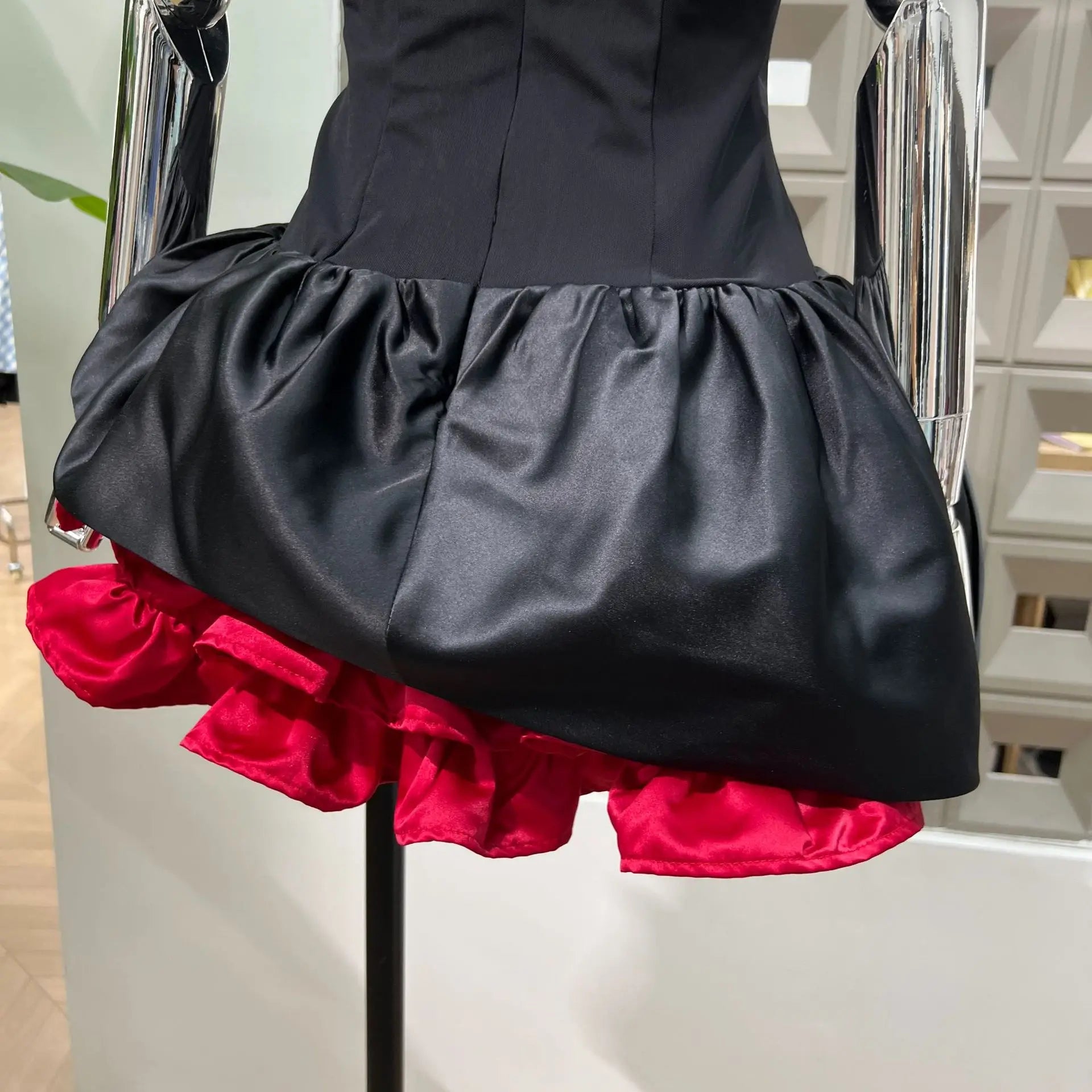 Women's Sweet Round Neck Sleeveless Slim Waist Short Mini Dress French Retro 3D Rose Birthday Dress Spicy Girl Floral Bud Dress