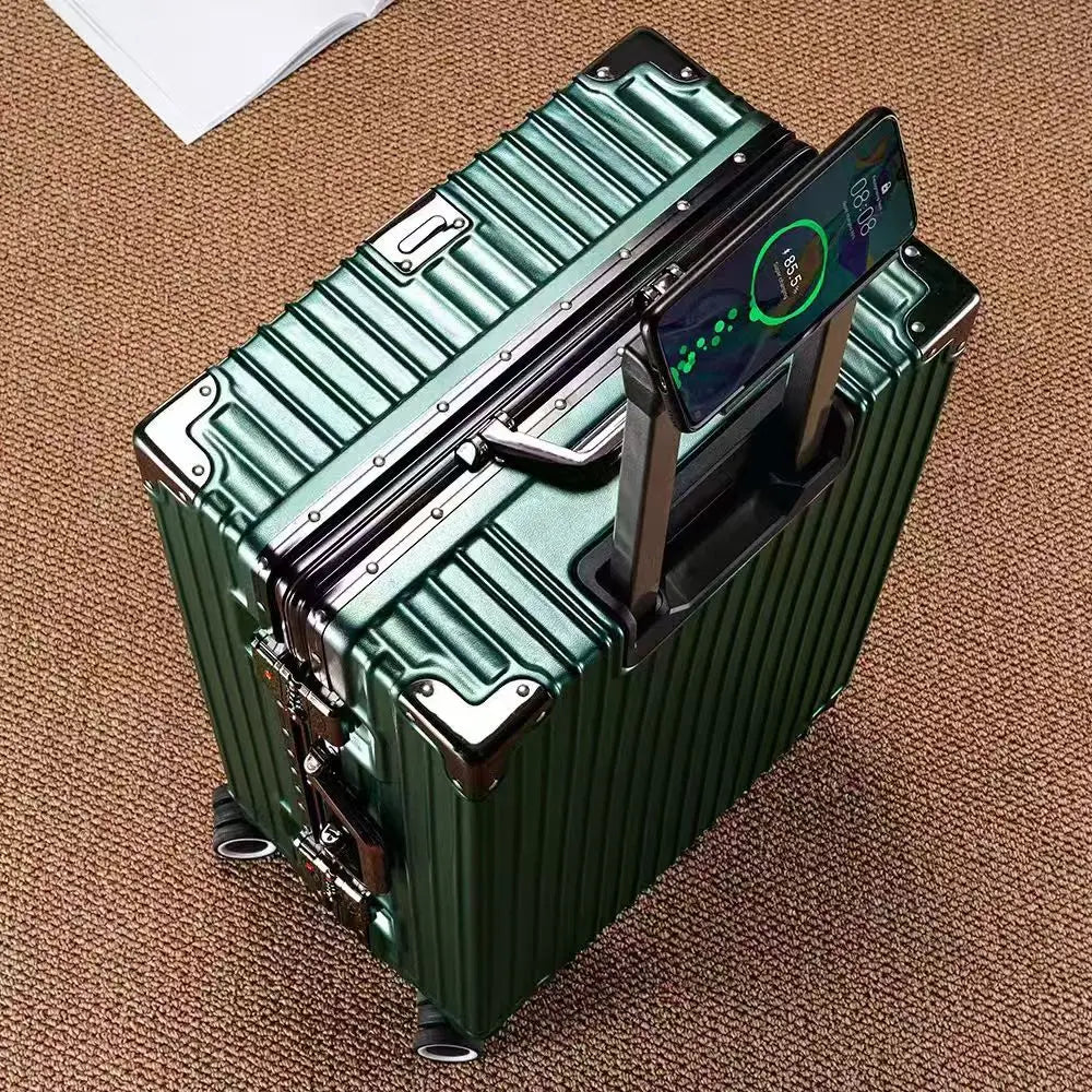 Aluminum Frame Suitcase — Green | KIMLUD