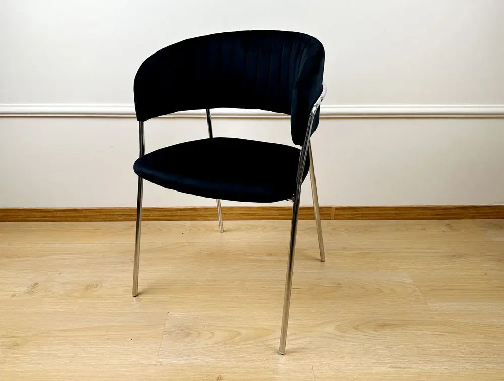 A Italian Style Modern Elegant White Cream Home Metal Legs Armrest Cafe Restaurant Chair Black Modern Velvet Dining Room Chairs