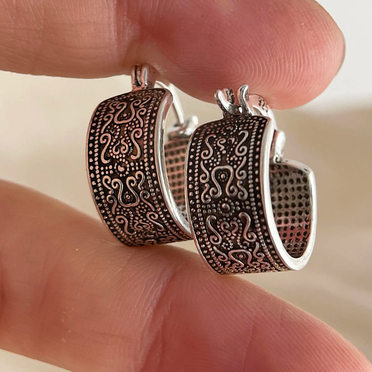 Hoop Earrings – Allergy Free – Sterling Silver – Silver | KIMLUD