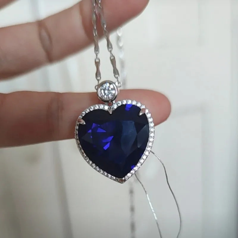 Pendant Necklace - Heart-Shaped Zircon Pendant - Sterling Silver | KIMLUD